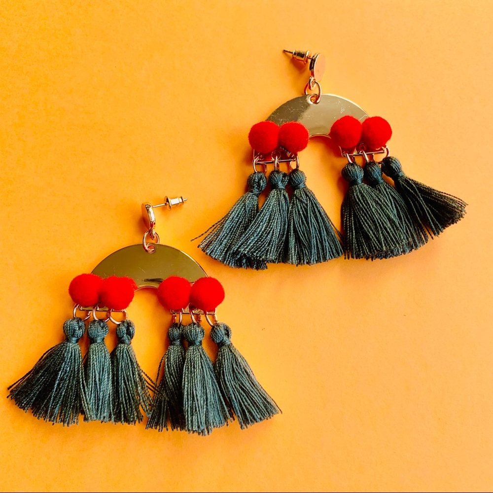 ❤️Rare Boho Arch Pompom Tassel Earrings